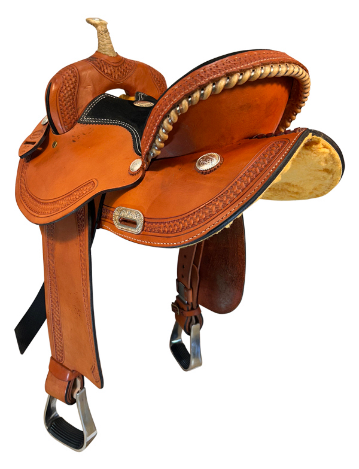 15 Inch Used Dakota Barrel Saddle 307 - Image 4