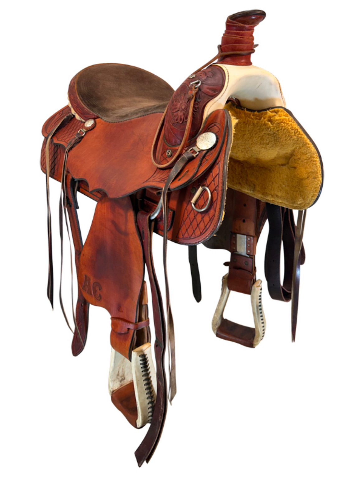 17 Inch Used Dakota Roping Saddle 520 Wide Tree - Image 4