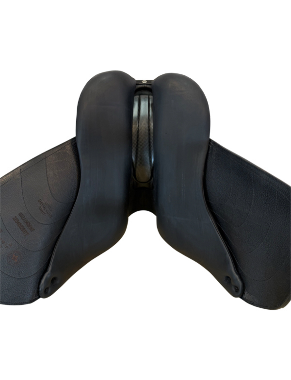 17.5Inch Used Devoucoux Dressage Saddle Medium Tree Mikala Harmonie - Image 3