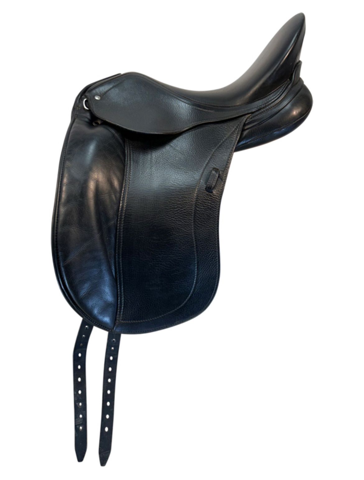17.5Inch Used Schleese Dressage Saddle Triumph Sr