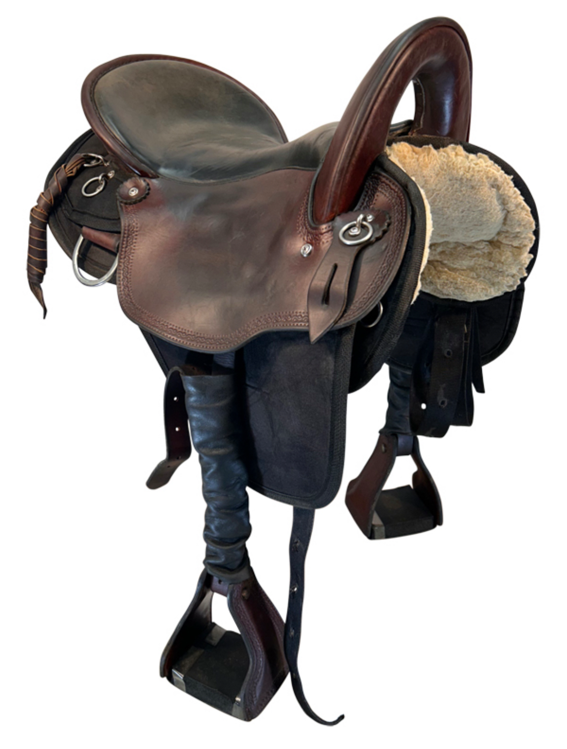 16 Inch Used Crest Ridge Saddley Endurance Saddle Wide Tree - Image 3